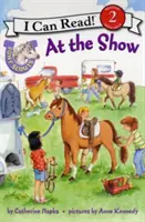 Au salon - At the Show