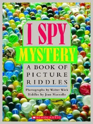 J'espionne le mystère : Un livre de devinettes en images - I Spy Mystery: A Book of Picture Riddles