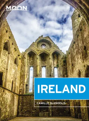 L'Irlande lunaire : Châteaux, falaises et sites locaux animés - Moon Ireland: Castles, Cliffs, and Lively Local Spots