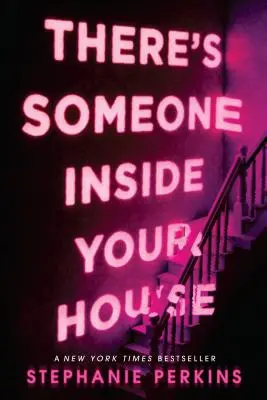 Il y a quelqu'un dans ta maison - There's Someone Inside Your House