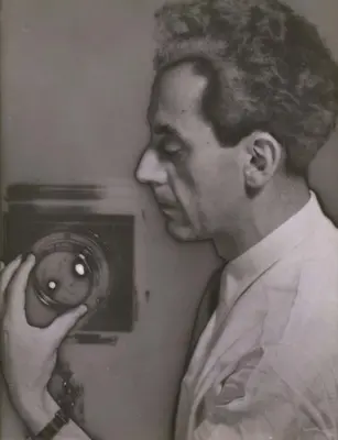 Man Ray : Les années parisiennes - Man Ray: The Paris Years