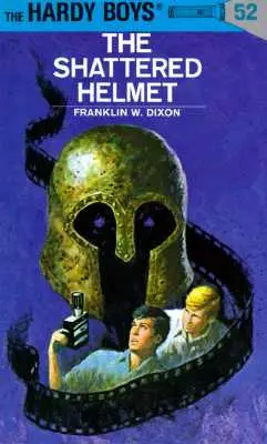 Le casque brisé - The Shattered Helmet