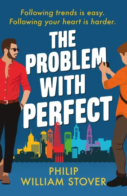 Problem With Perfect - Une romance queer totalement bienveillante, avec un faux petit ami, qui vous fera sourire. - Problem With Perfect - A totally feelgood, fake-fake boyfriend queer romcom that will make you smile